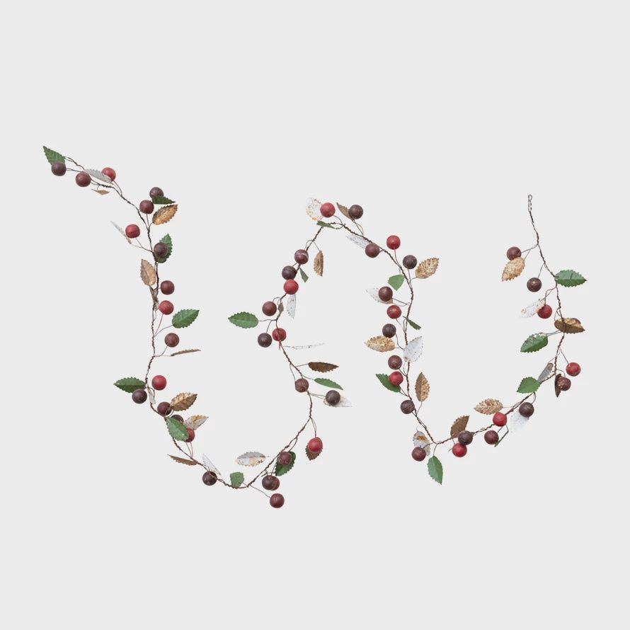 Garland Metal leaves and Berries