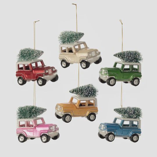 Ornament Jeep w/Sisal Tree
