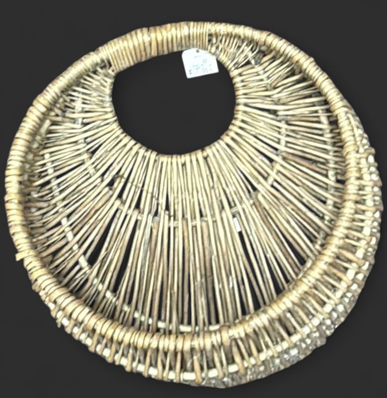 Smaller Wall Basket _ Crescent