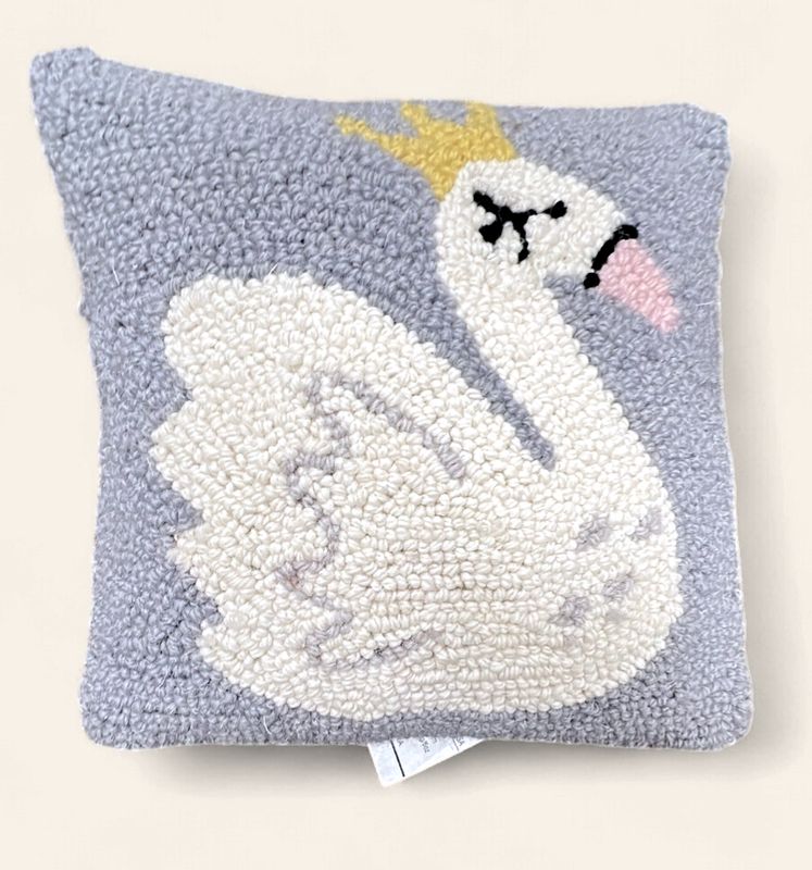 Hooked Small Pillow - Princess Swan