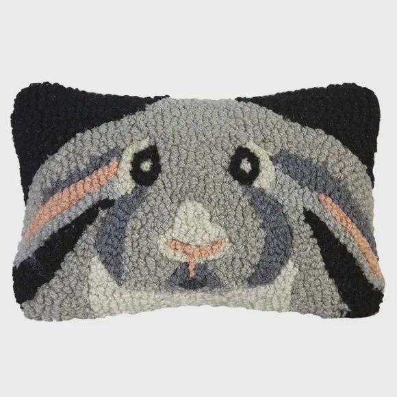 Pillow Hooked Rabbit 8 X 12