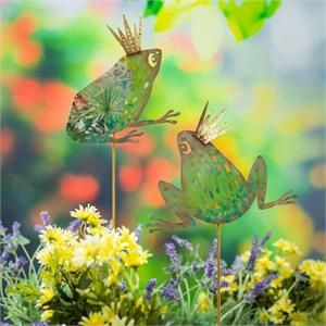 Whimsical Crowned Frog - Metal Garden Stake