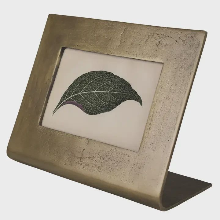 Horizontal Brass Picture Frame 4x6