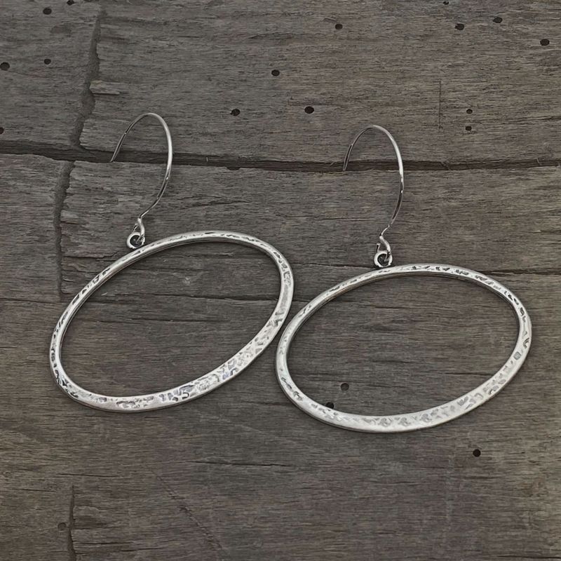 Matte Silver Open space Earring
