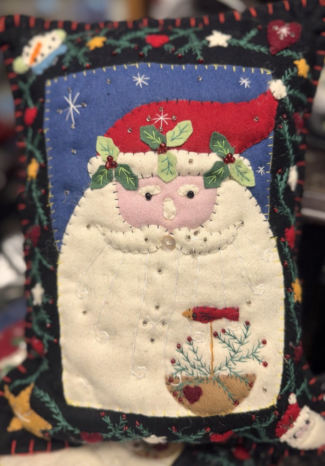 Santa Portrait - Felt Applique Pillow