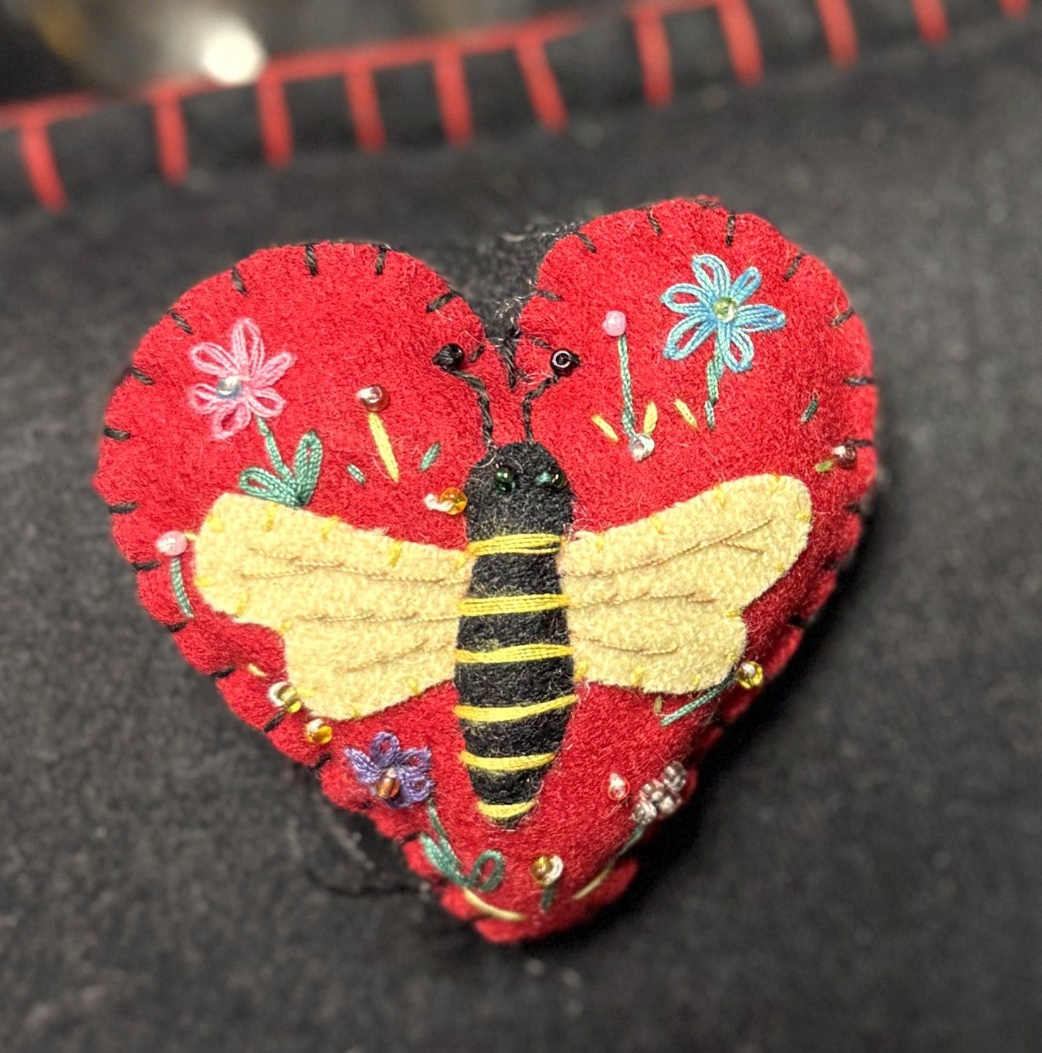 Small Felt Heart - Bee Applique