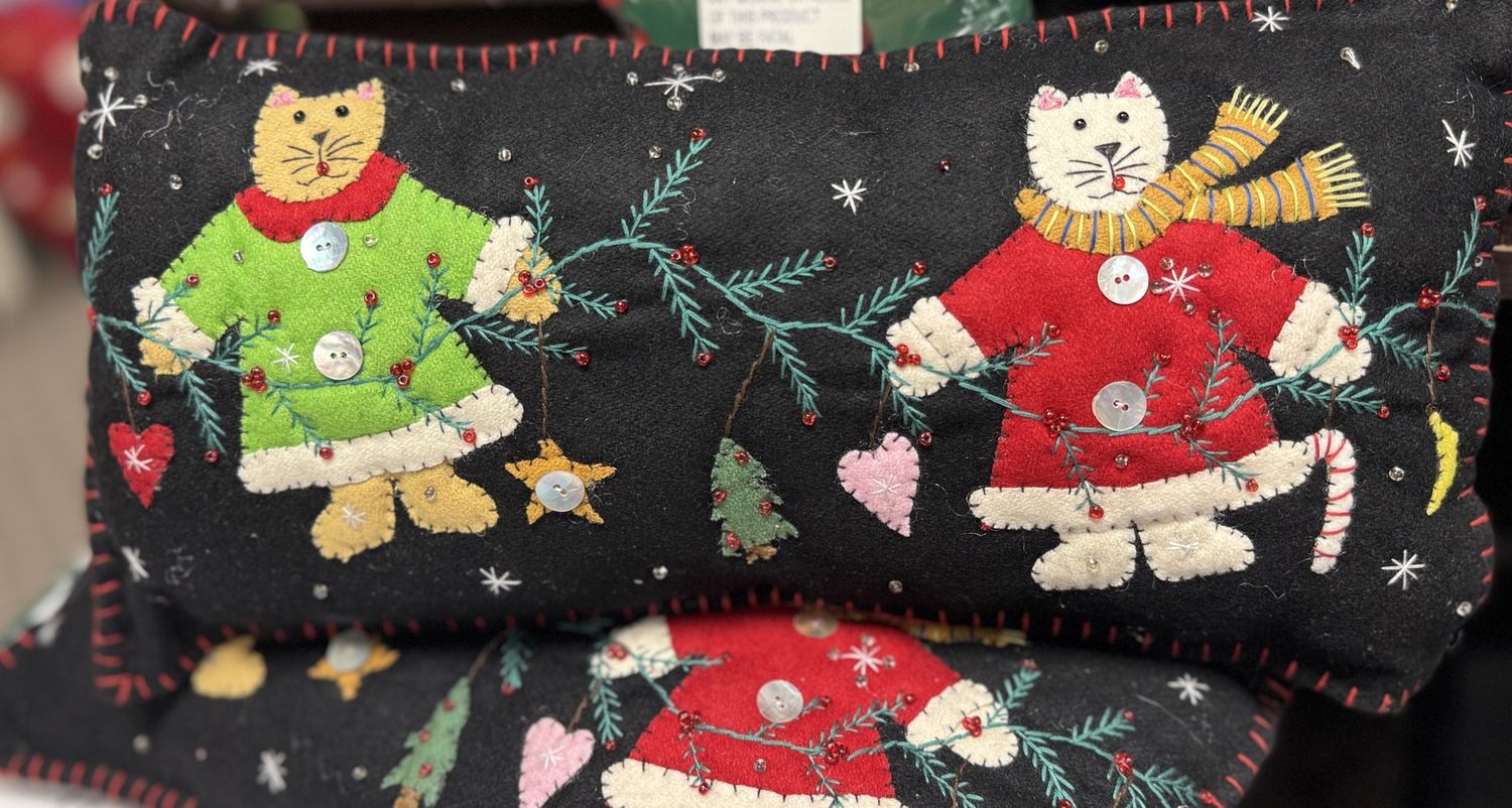 Black Pillow with 2 Cats and Garland