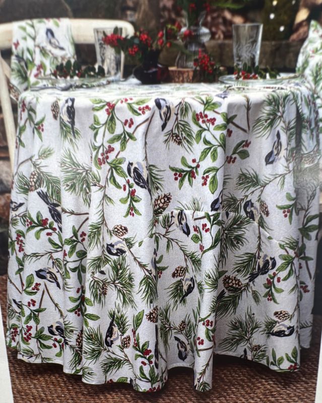 Ivory Chickadee Large Round Table Cloth
