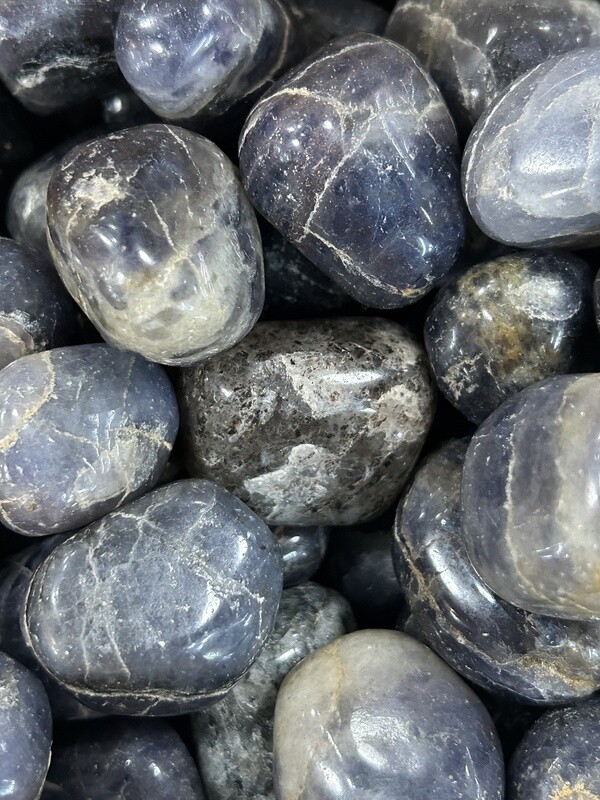 Iolite Tumble