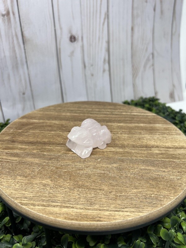 Crystal Frog - Rose Quartz 2&quot;