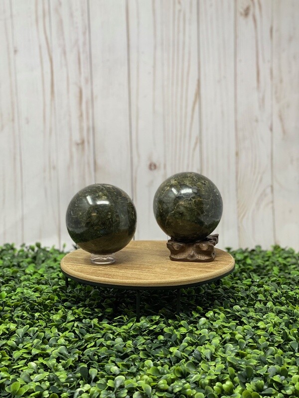 Labradorite Sphere 4&quot;