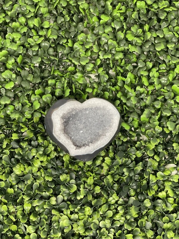 Druzy Agate Geode Heart 4x3.5&quot;