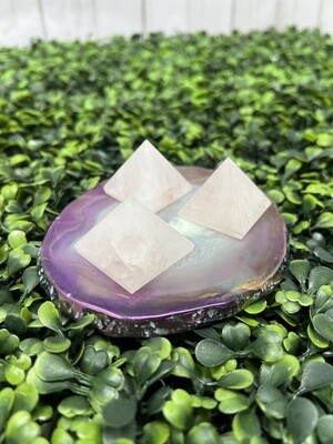 Crystal Pyramid SM - R.Quartz