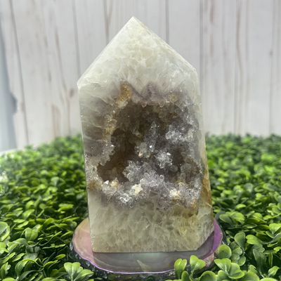 Druzy Agate Tower 6.5x3&quot;