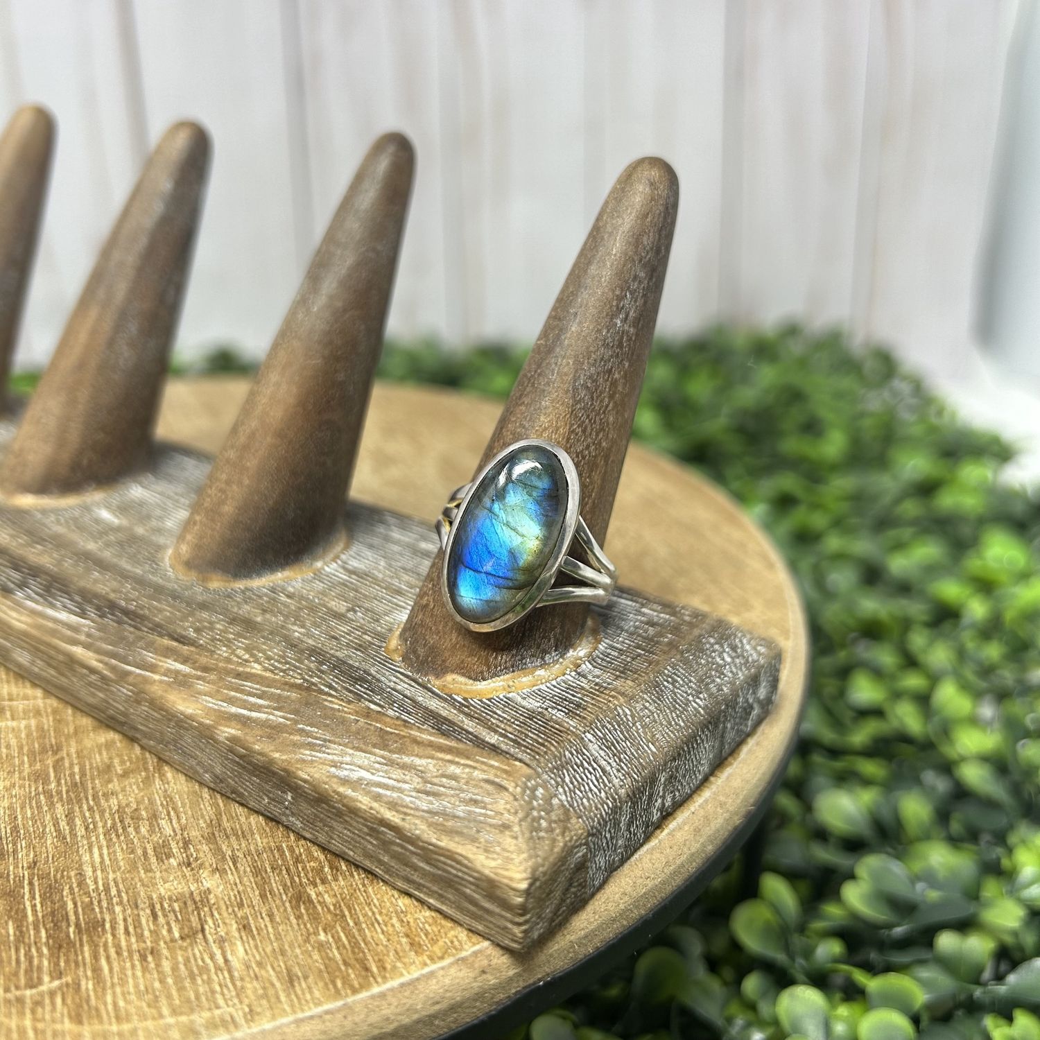 Labradorite Oval Ring - 11