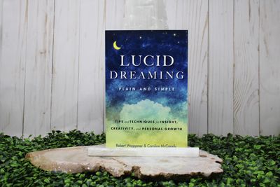 Lucid Dreaming Plain &amp; Simple