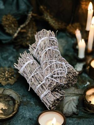 Mugwort Smudge