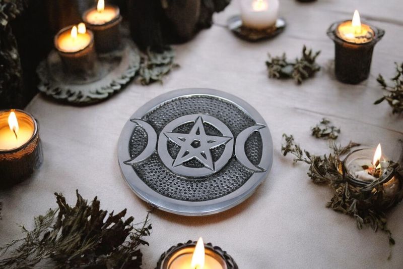 Triple Moon Pentacle Plate