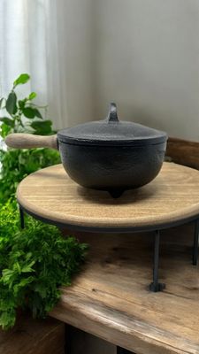 Cauldron Pot
