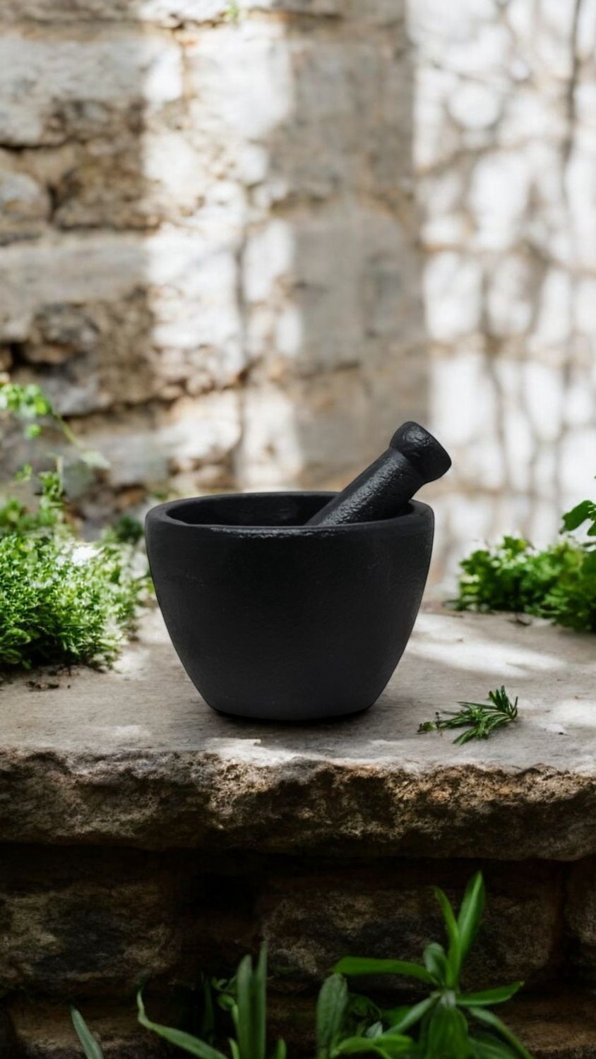 Cast Iron Mortar &amp; Pestle