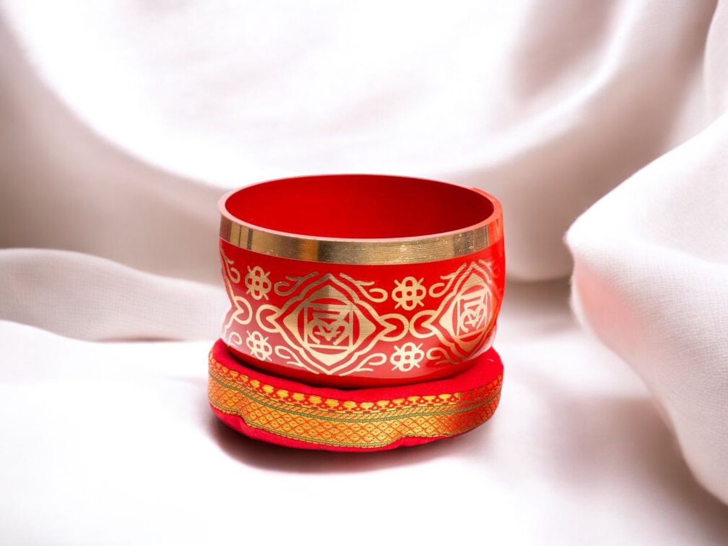 Brass Chakra Singing Bowl 5&quot; W/ Pillow, Chakra: Root