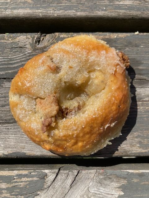 Kanelikierrepulla Voisilmällä 3 kpl x 140g L