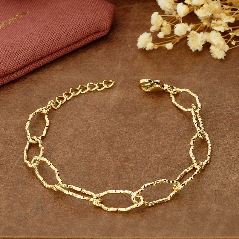 Delicate Large Link Bracelet