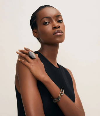 Abstract Horn Ring