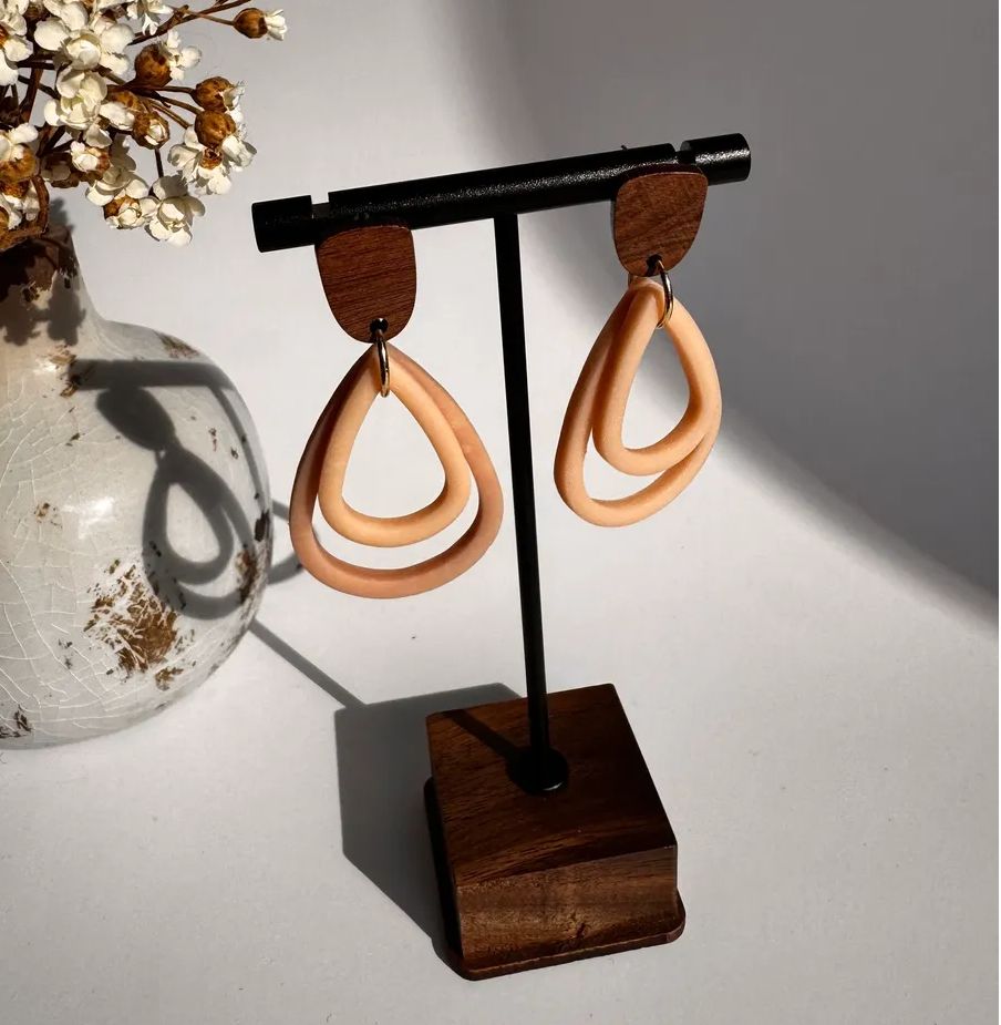 Lilith Earrings, Colour: Pale Pink