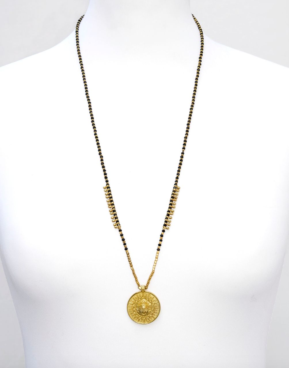 Devi I Necklace, Colour: Black