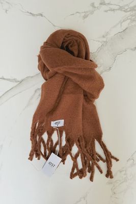Pernille Oversized Cinnamon Scarf