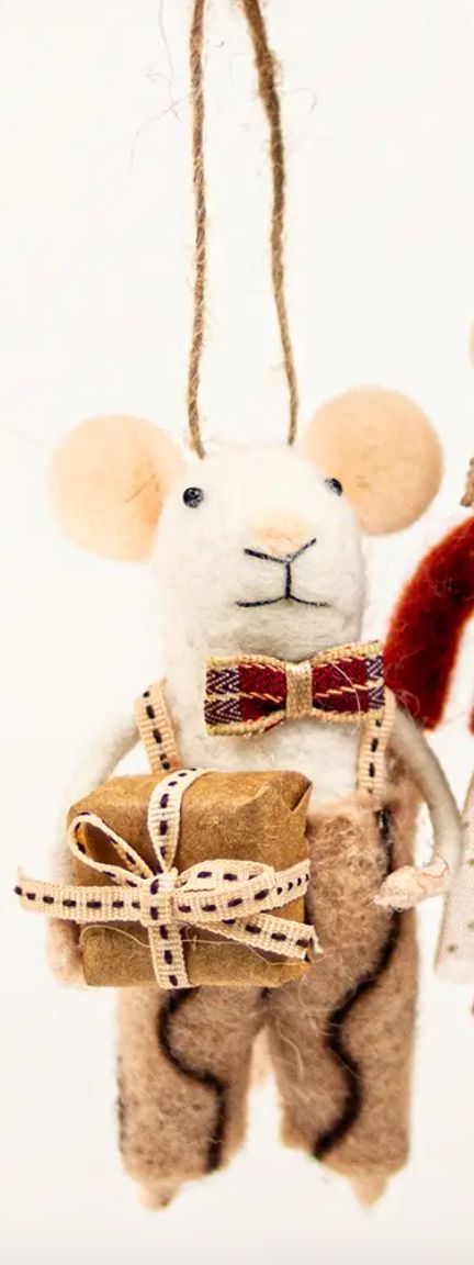 Red Coat White Mouse, Design: Assorted, Style: Brother