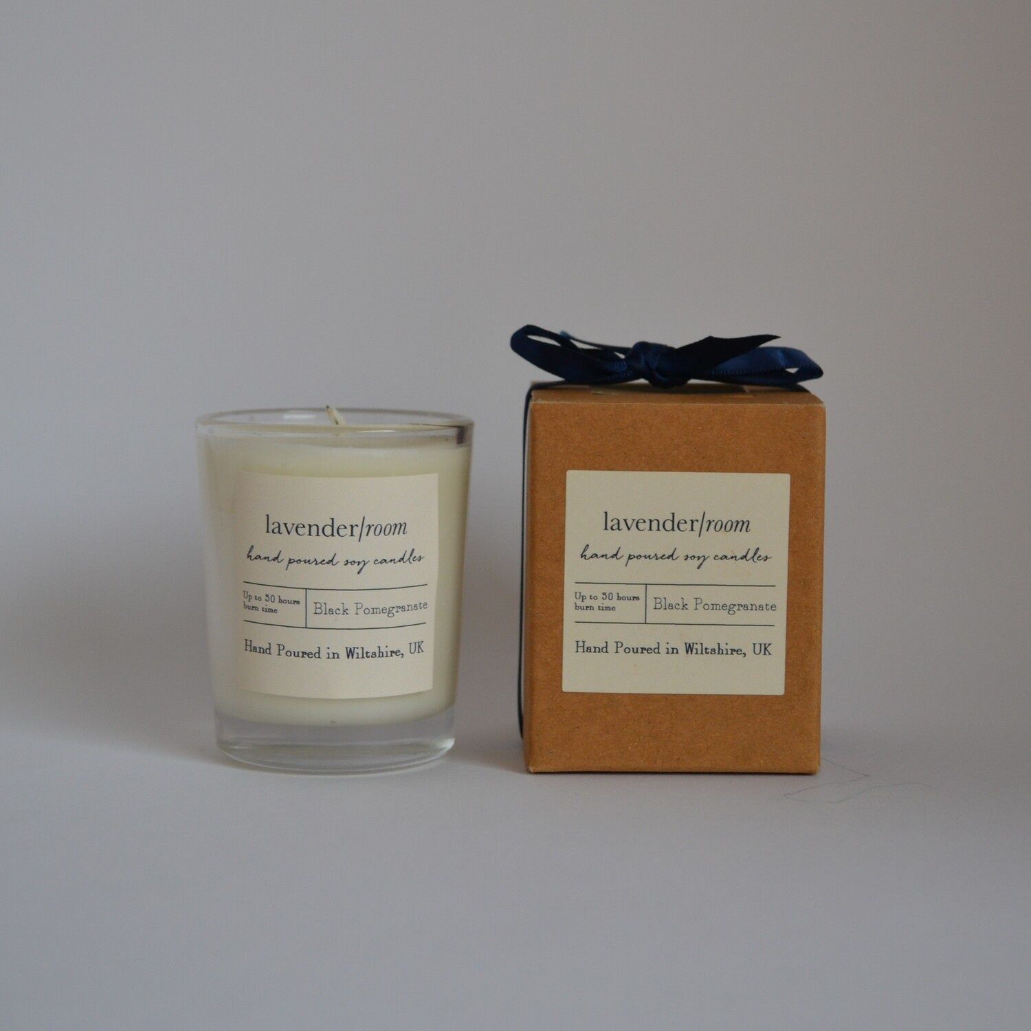 Lavender Room Small Candle, Fragrance: Black Pomegranate