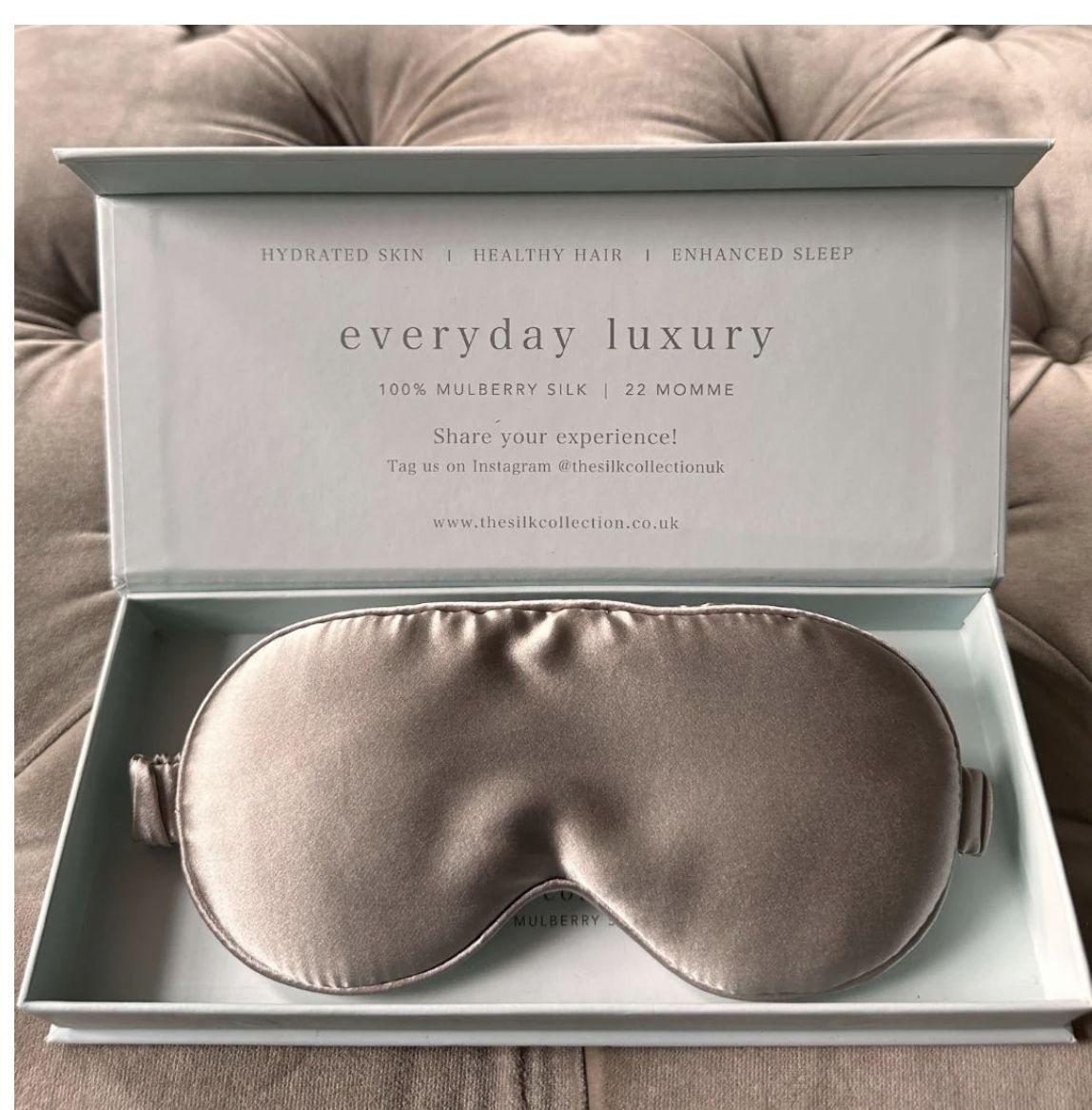 Oyster Pure Silk Eye Mask