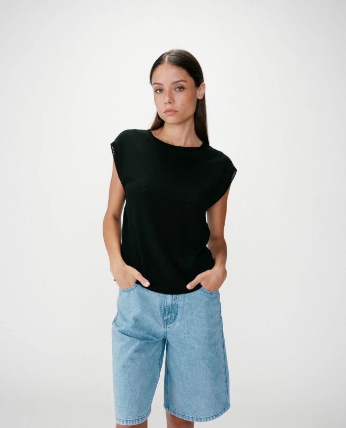 Wallace Top