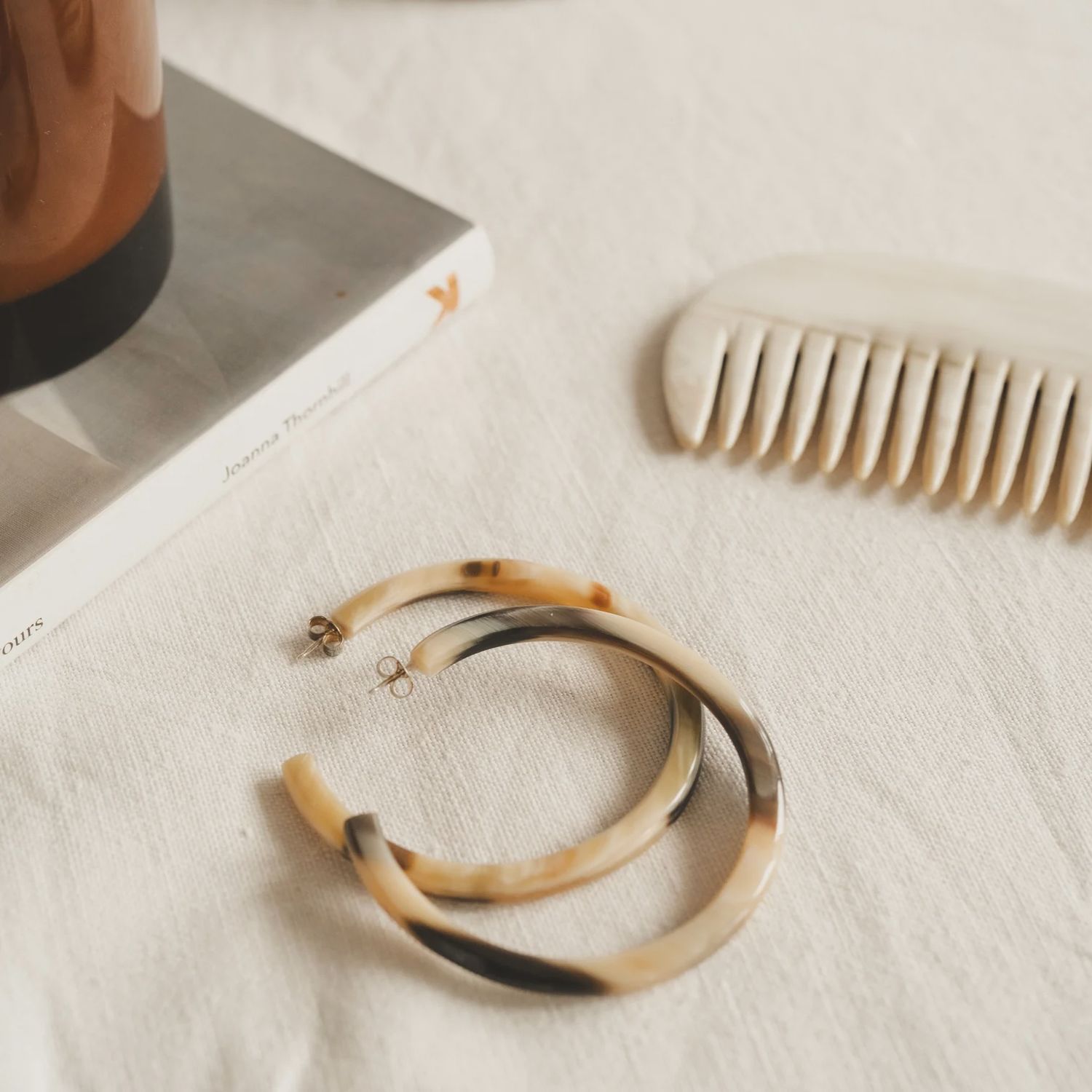 XL Horn Hoops, Colour: Medium