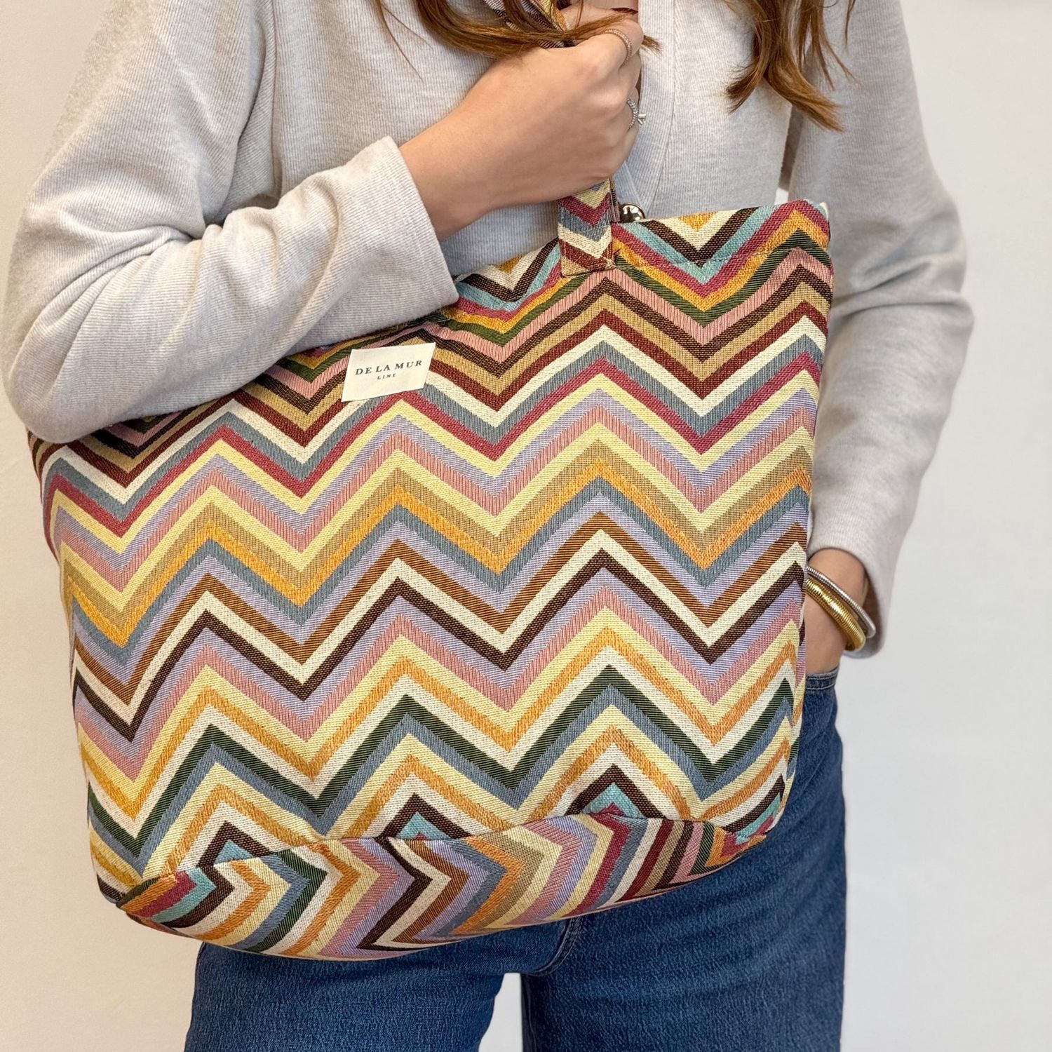 Zaga Large Zippered Bag