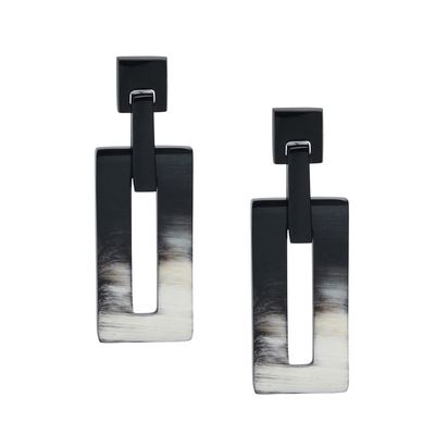 Black/Nat Rectangle Link Horn Earrings