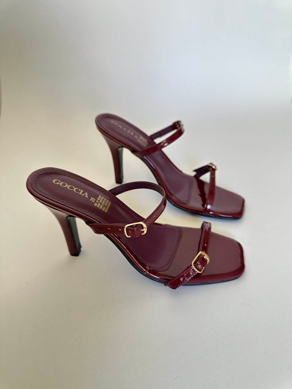 Zapatilla Madrid - vino