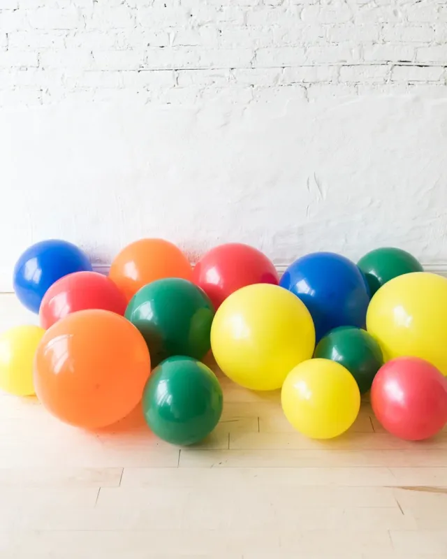 20 AIR FILLED BALLOONS ASSORTED 30CM