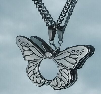 Stainless steel no color butterfly necklace