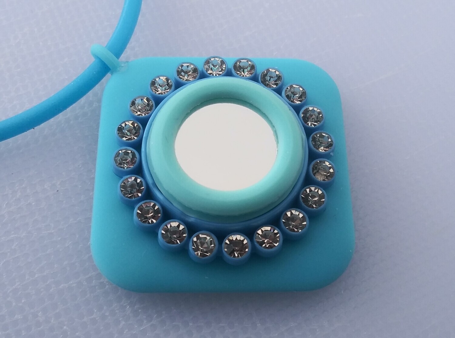Blue square rhinestone stretch rubber necklace