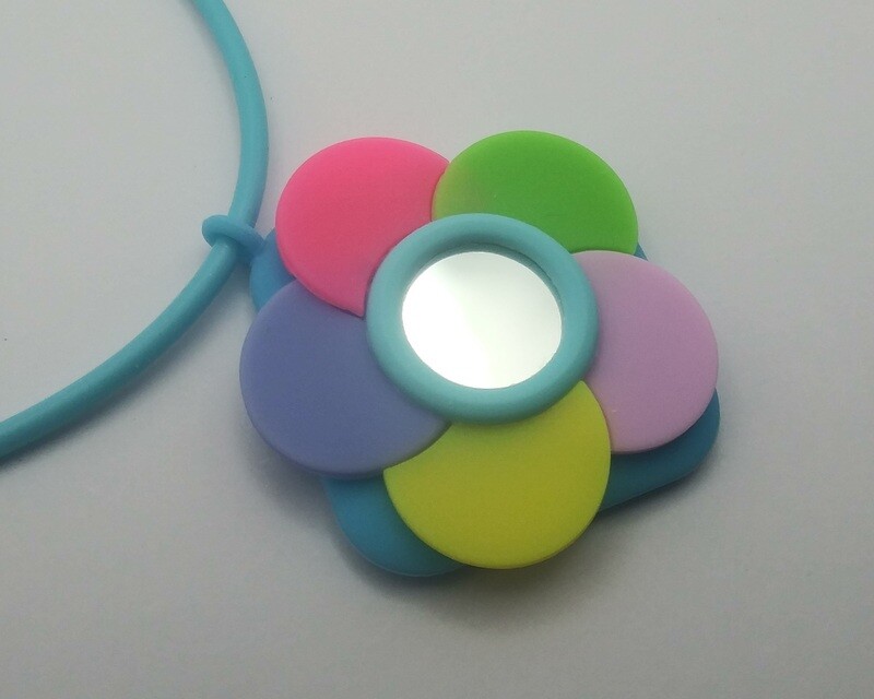 5 Color Flower Glow in the dark Necklace