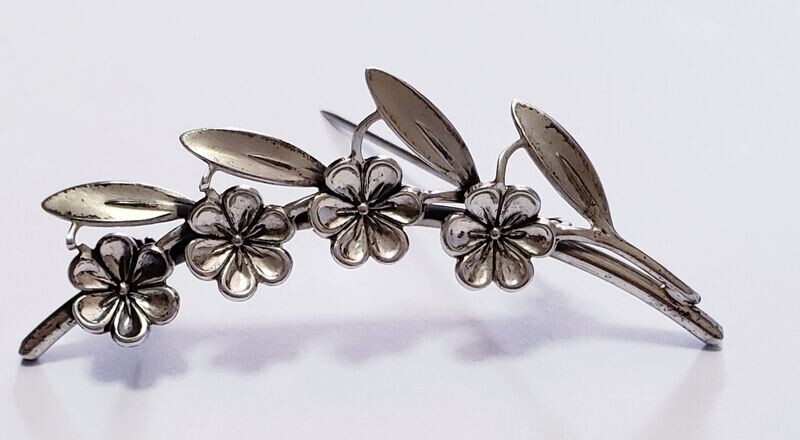 Vintage Designer Sterling Silver Daisy Floral Brooch Pin