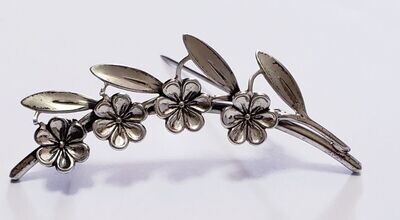 Vintage Designer Sterling Silver Daisy Floral Brooch Pin