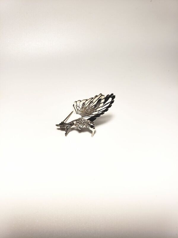 Wire Wrapped Sterling Silver Engraved Hummingbird Brooch Pin