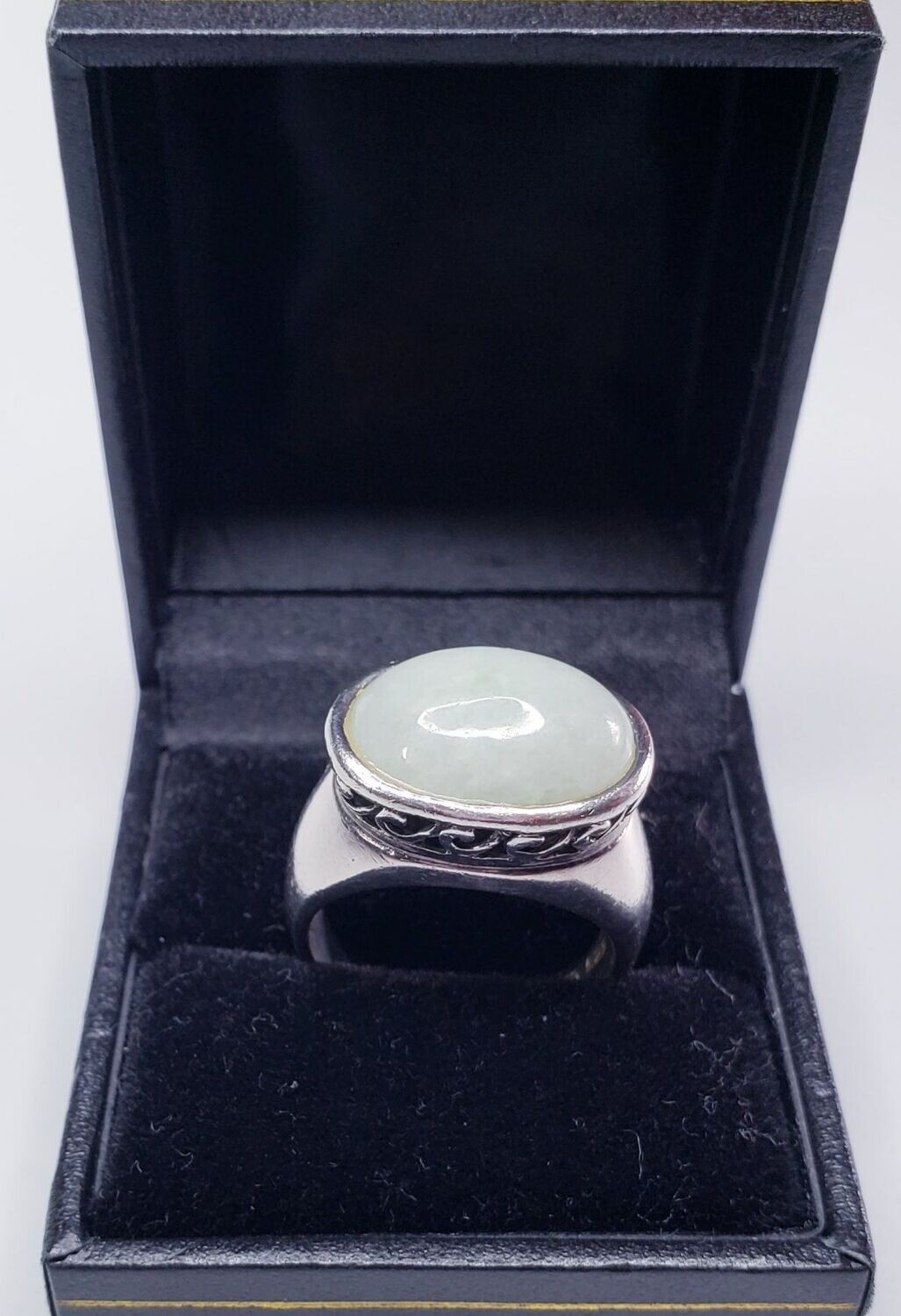 Sterling Silver Stamped CFJ 925 Jade Cabachon Ring Size 9