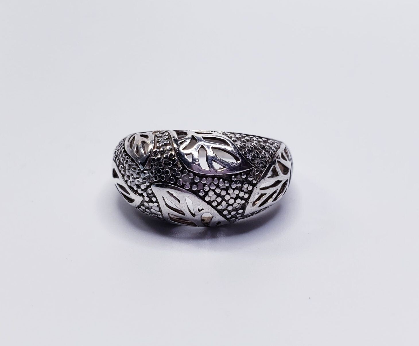 Sterling Silver Handmade Leaf CutOut  Dome Ring Size 9