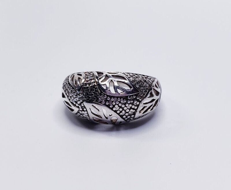 Sterling Silver Handmade Leaf CutOut  Dome Ring Size 9