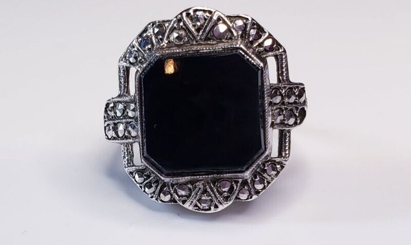 Vintage Art Deco Style Black Onyx & Marcasite Cocktail Ring Sz4